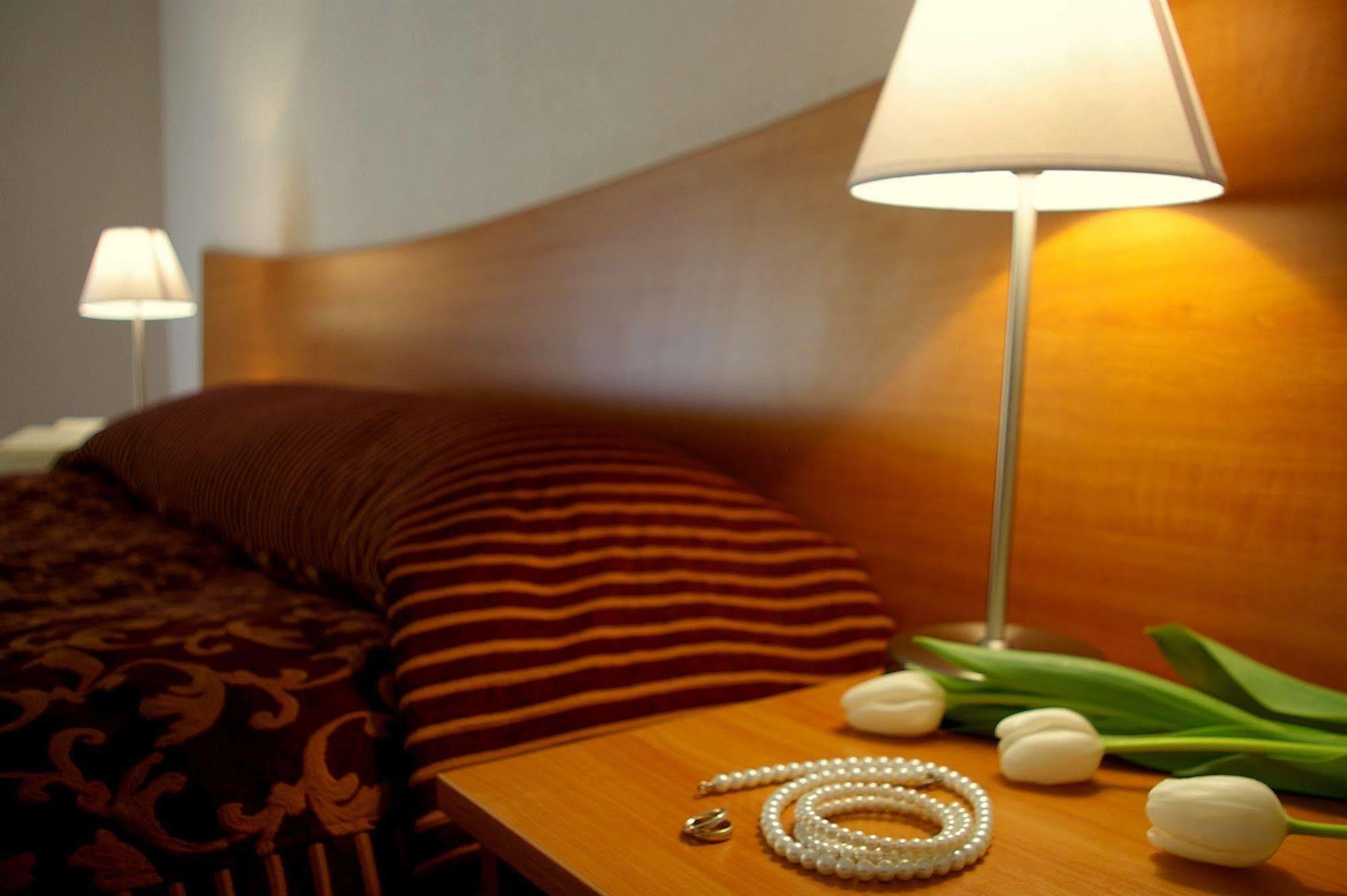 Centre Hotel Kaunas Eksteriør bilde