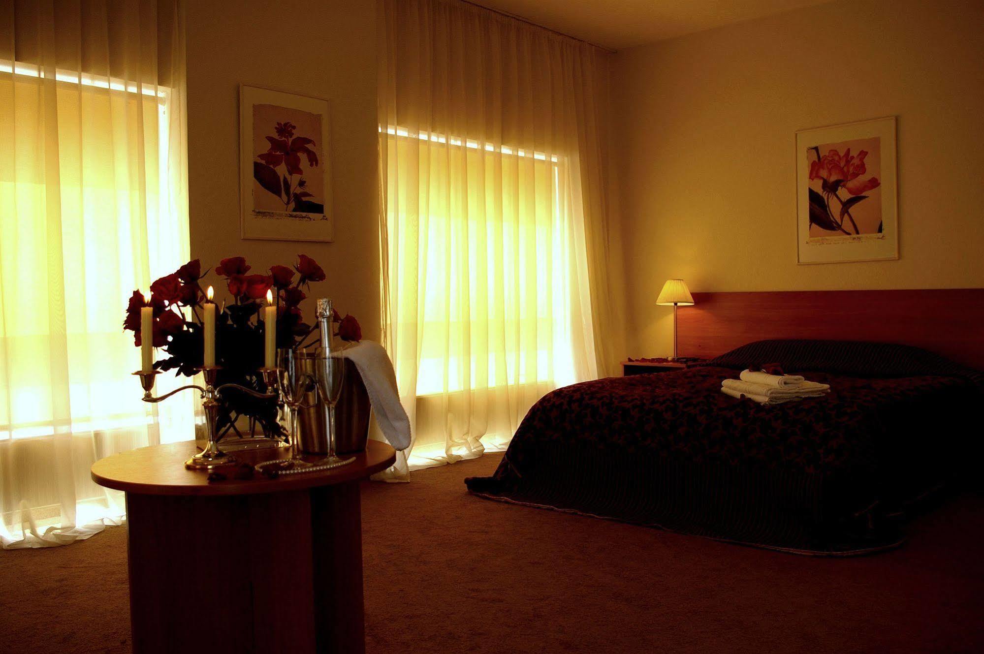 Centre Hotel Kaunas Eksteriør bilde